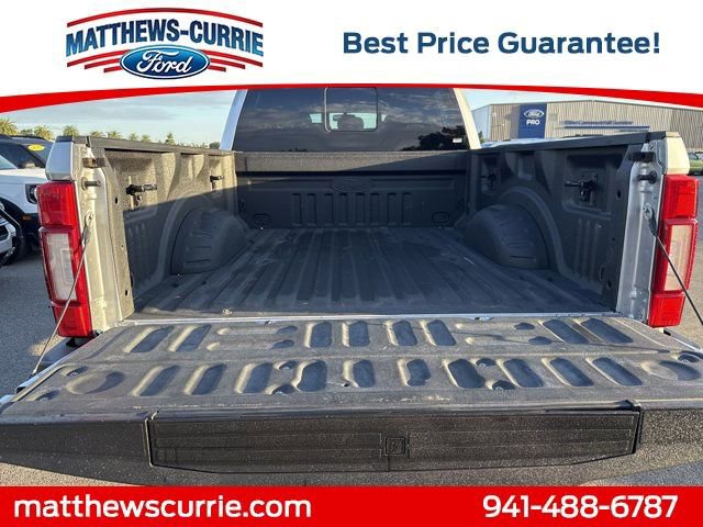 Certified 2022 Ford F250 Lariat w/ Black Appearance Package image 15