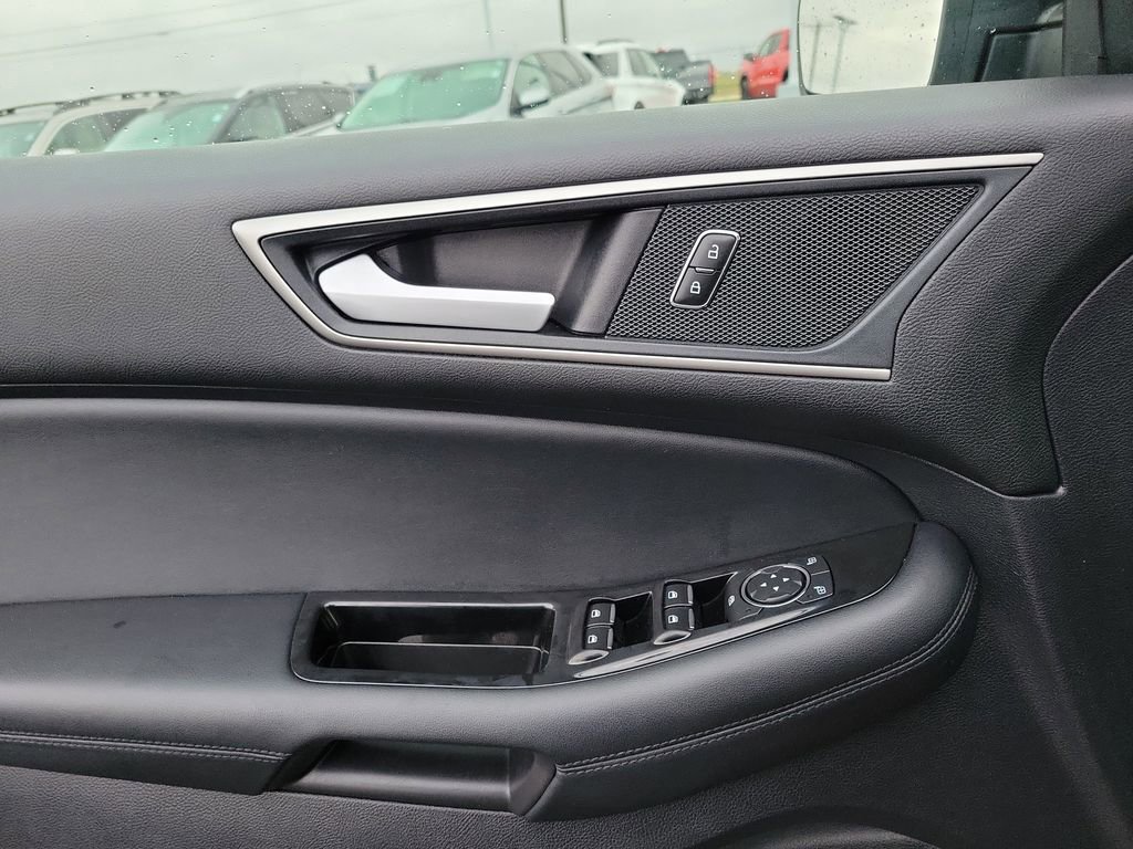 Certified 2020 Ford Edge SEL w/ Convenience Package image 18