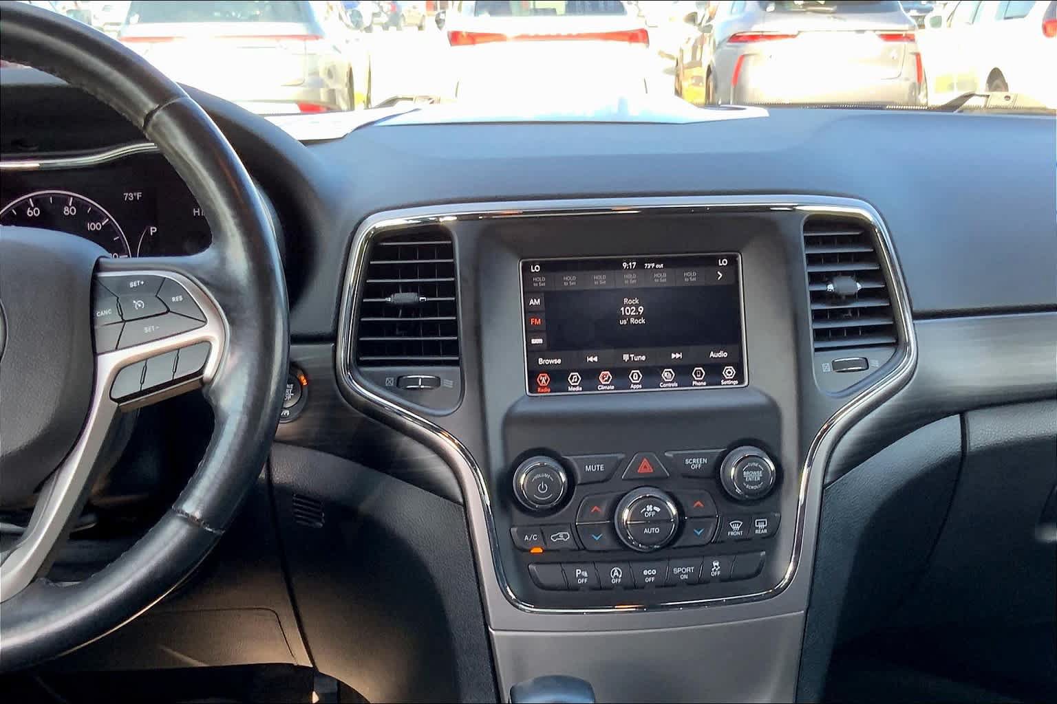 Used 2021 Jeep Grand Cherokee Laredo RWD image 7