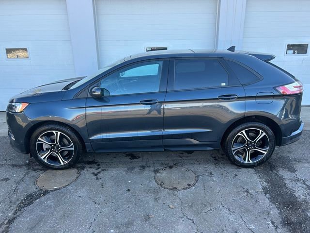 Certified 2023 Ford Edge ST w/ Equipment Group 401A image 5