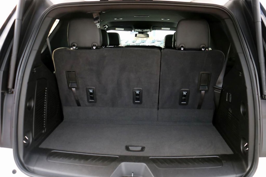 Used 2024 GMC Yukon SLT image 11