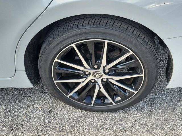 Used 2024 Toyota Camry SE w/ Convenience Package FWD image 8