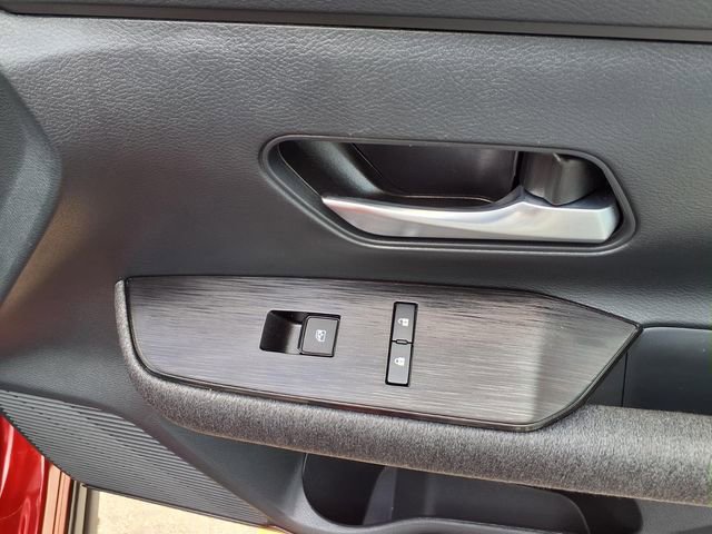 Used 2025 Nissan Kicks SV w/ Charging Package FWD image 24