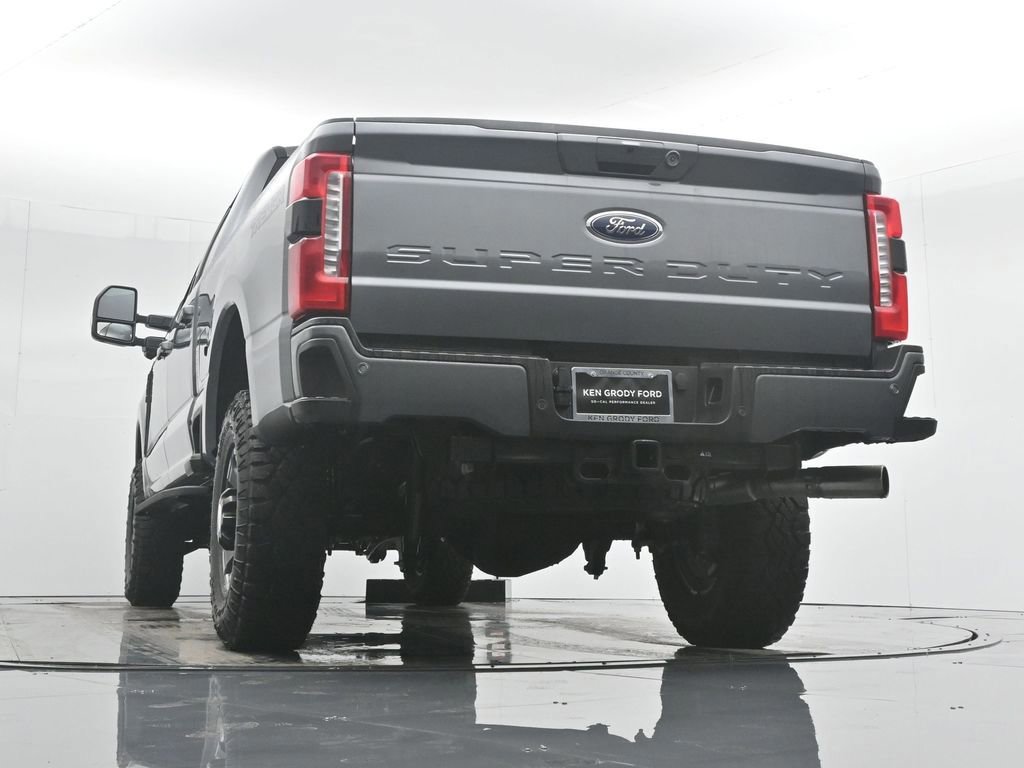 Certified 2024 Ford F250 Lariat w/ Tremor Off-Road Package image 19