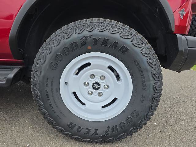 Certified 2025 Ford Bronco Heritage Edition AWD/4WD image 12