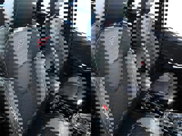 Certified 2018 Ford Focus ST w/ Equipment Group 401A image 12