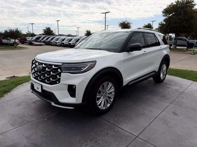 Certified 2025 Ford Explorer Platinum w/ LUX Leather Package AWD/4WD image 3