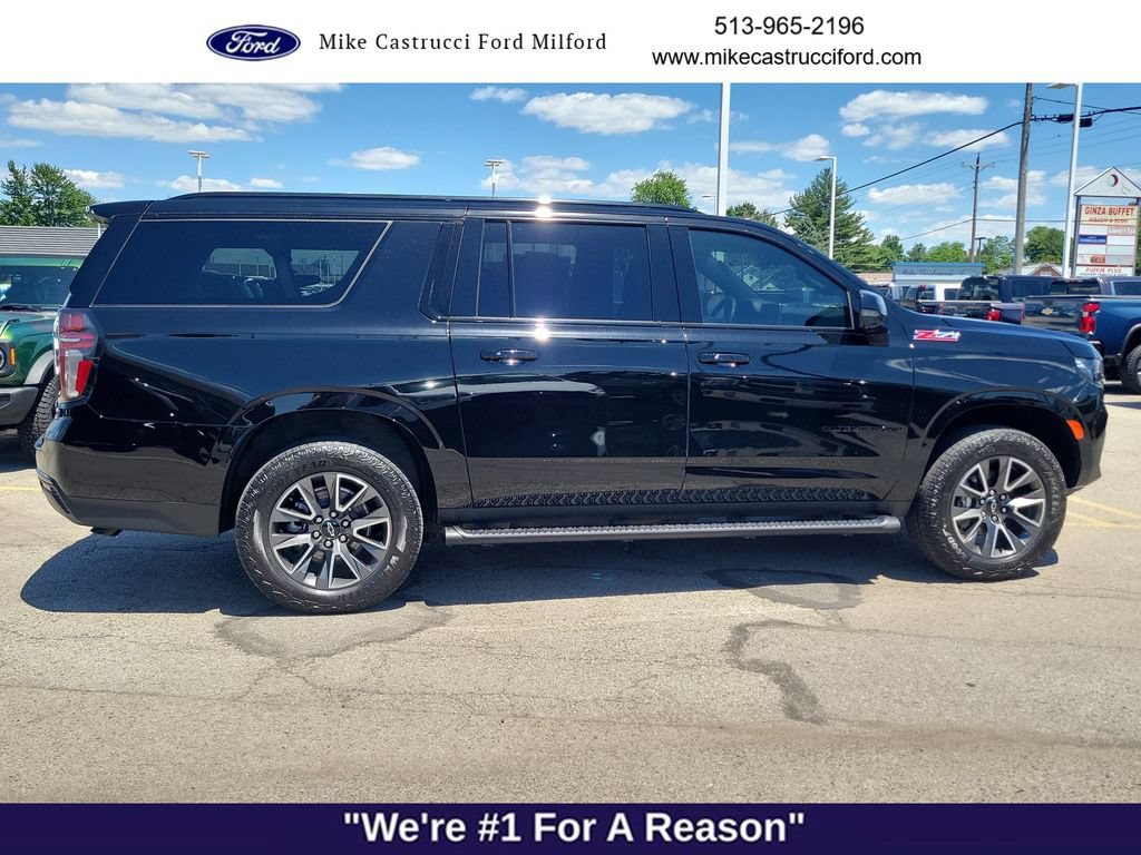 Used 2024 Chevrolet Suburban Z71 w/ Luxury Package AWD/4WD image 6