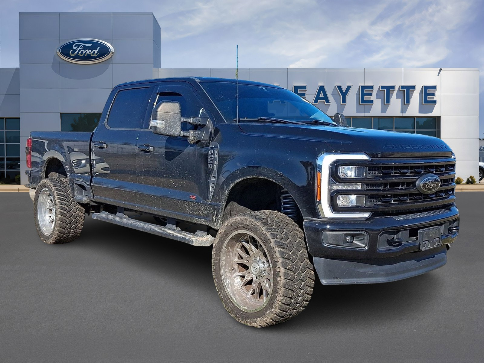Certified 2023 Ford F250 XLT w/ Black Appearance Package image 1