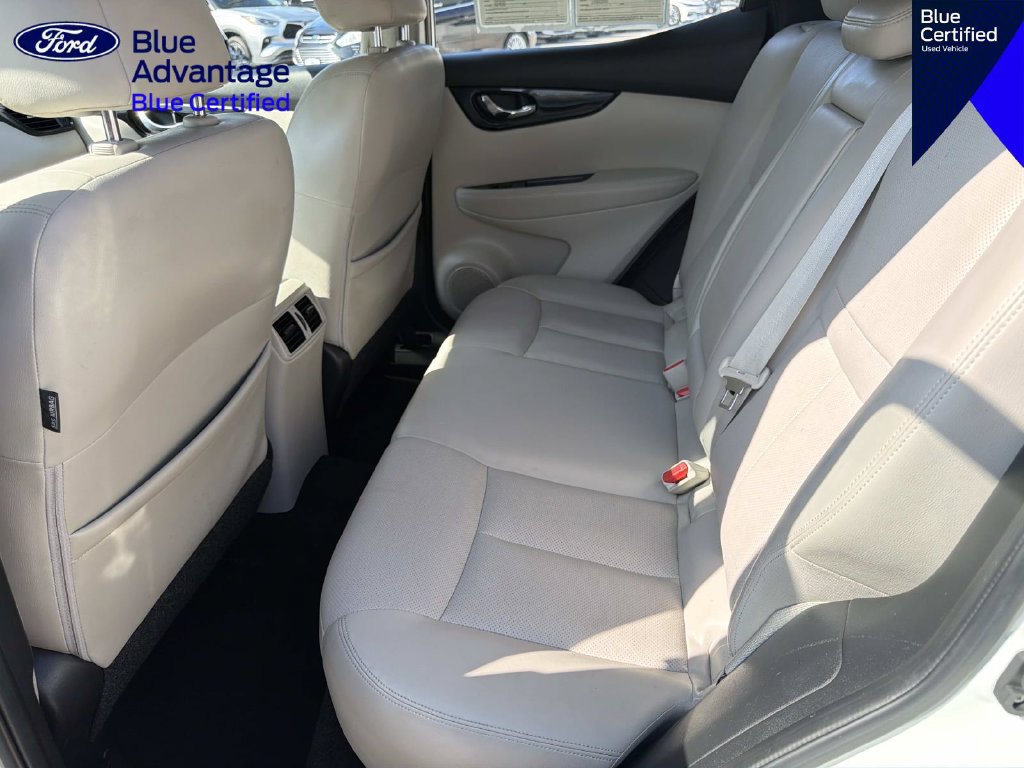 Used 2019 Nissan Rogue Sport SL FWD image 13