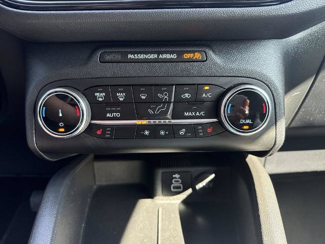 Certified 2025 Ford Escape ST-Line Select AWD/4WD image 18