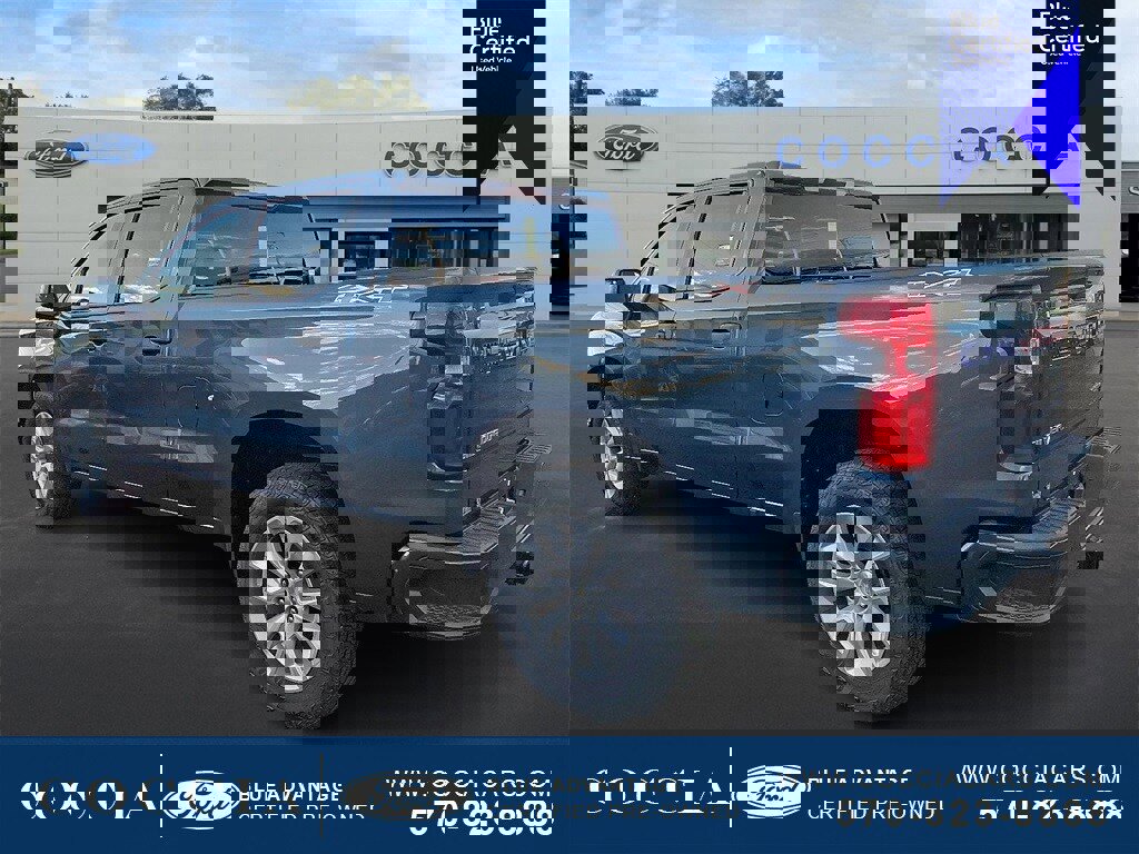 Used 2020 Chevrolet Silverado 1500 Custom w/ Custom Value Package image 3