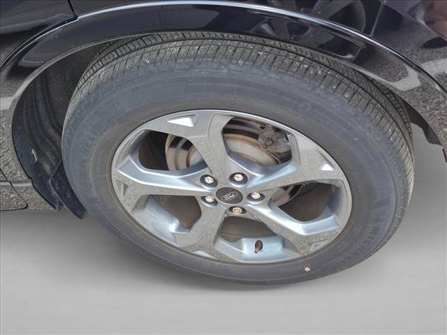 Certified 2023 Ford Escape ST-Line w/ Tech Pack #1 AWD/4WD image 9