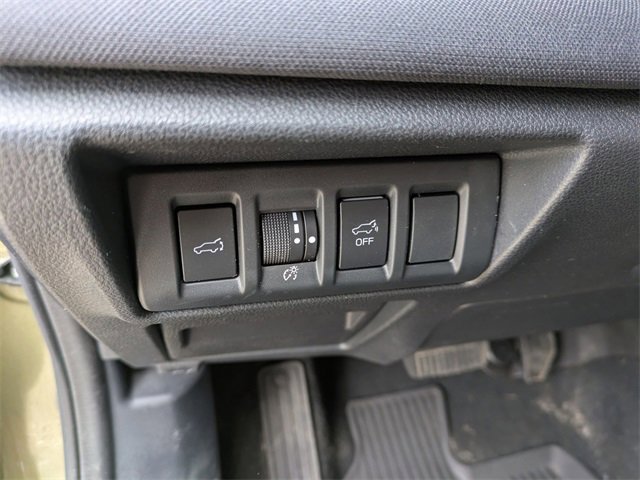 Used 2021 Subaru Outback Premium image 16