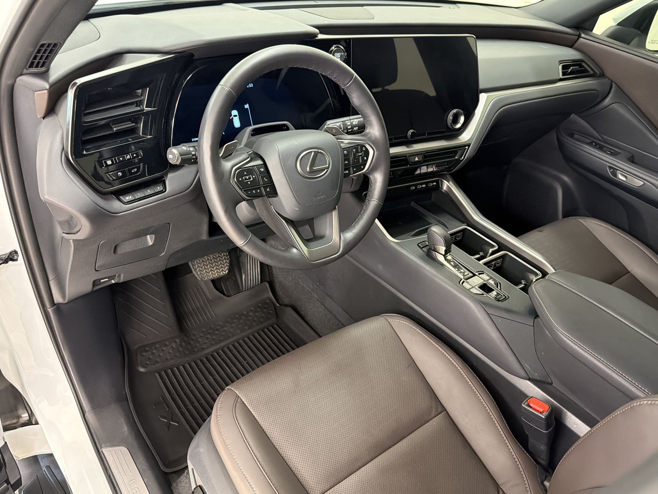 Used 2024 Lexus TX 350 AWD w/ Technology Package image 4
