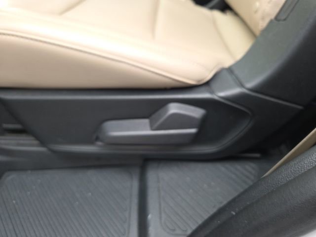 Certified 2023 Ford Explorer XLT w/ Equipment Group 202A image 22