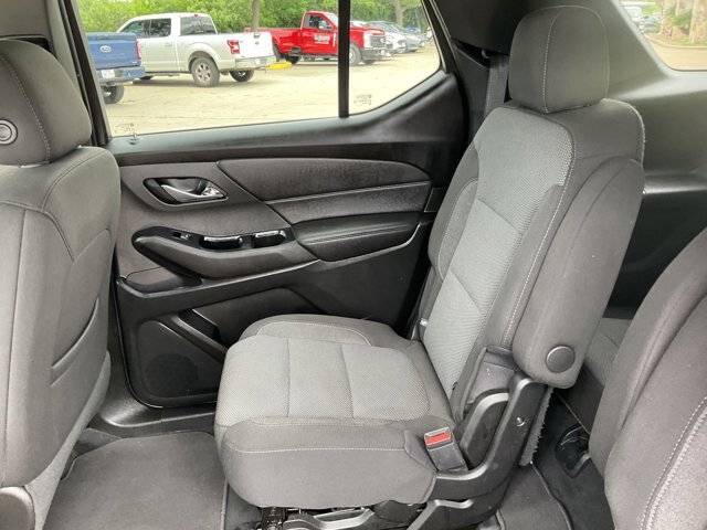 Used 2023 Chevrolet Traverse LT FWD image 10