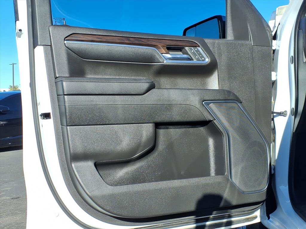 Used 2024 GMC Sierra 1500 SLT w/ X31 Off-Road Package image 21