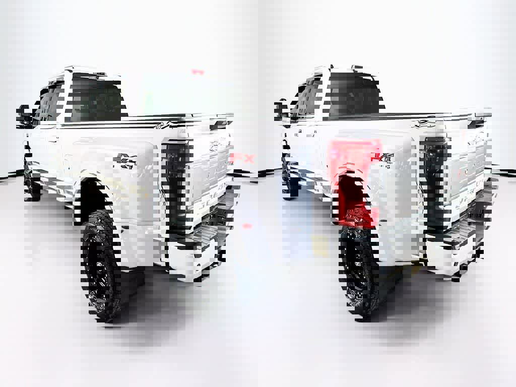 Certified 2018 Ford F350 Platinum w/ Platinum Ultimate Package image 4