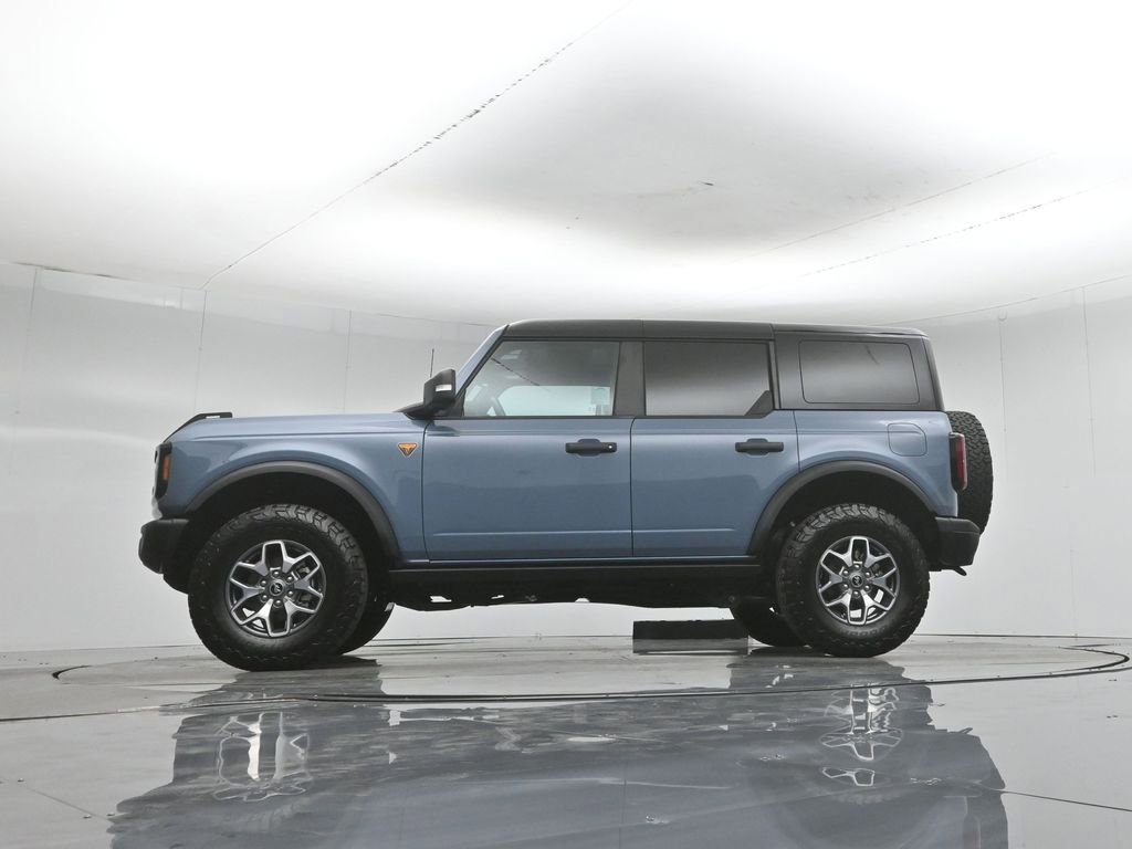 Certified 2025 Ford Bronco Badlands AWD/4WD image 8