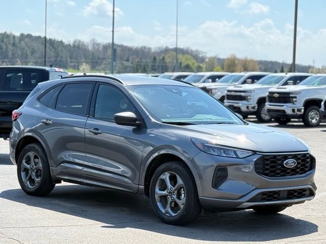 Certified 2023 Ford Escape ST-Line w/ Tech Pack #1 AWD/4WD image 31