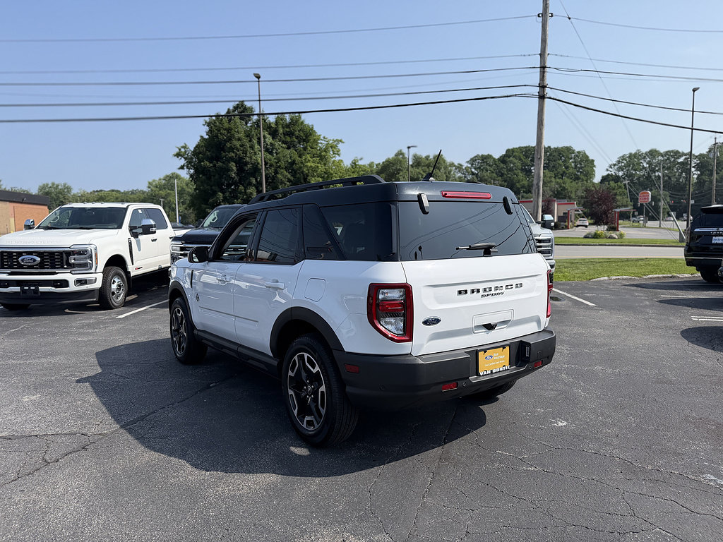 Certified 2024 Ford Bronco Sport Outer Banks w/ Tech Package AWD/4WD image 5