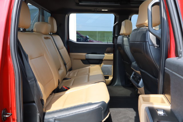 Certified 2023 Ford F250 Lariat w/ Chrome Package AWD/4WD image 39