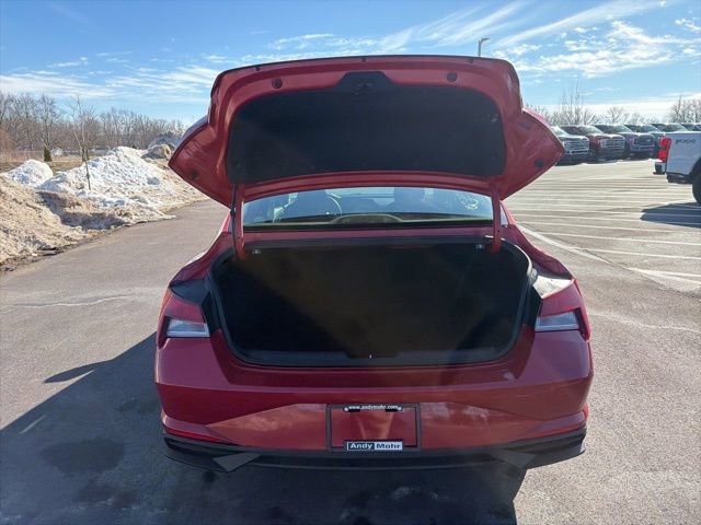 Used 2021 Hyundai Elantra SEL image 10