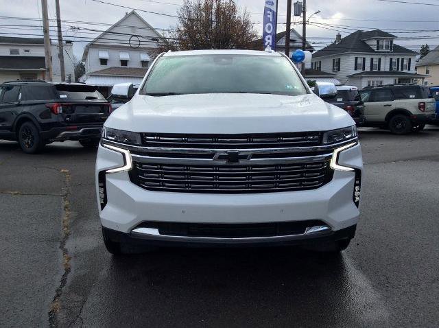 Used 2023 Chevrolet Suburban Premier image 3