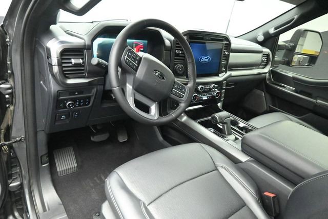 Certified 2025 Ford F150 Lariat AWD/4WD image 9
