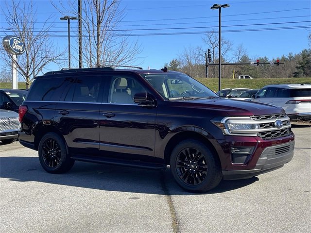 Certified 2024 Ford Expedition XLT image 7