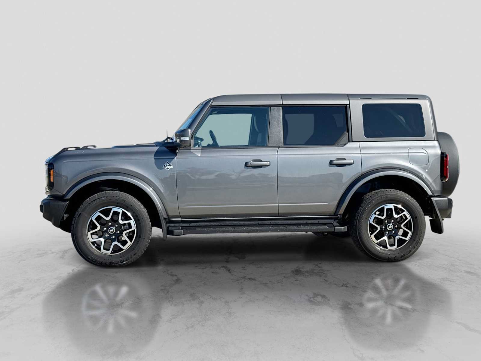Certified 2023 Ford Bronco Outer Banks AWD/4WD image 3