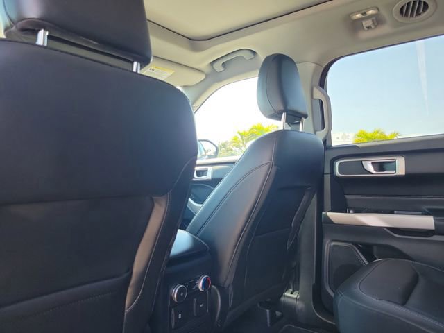 Certified 2022 Ford Explorer XLT w/ Equipment Group 202A image 11