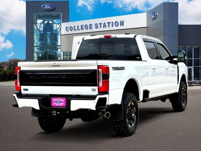 Certified 2025 Ford F250 Platinum w/ Tremor Off-Road Package AWD/4WD image 4