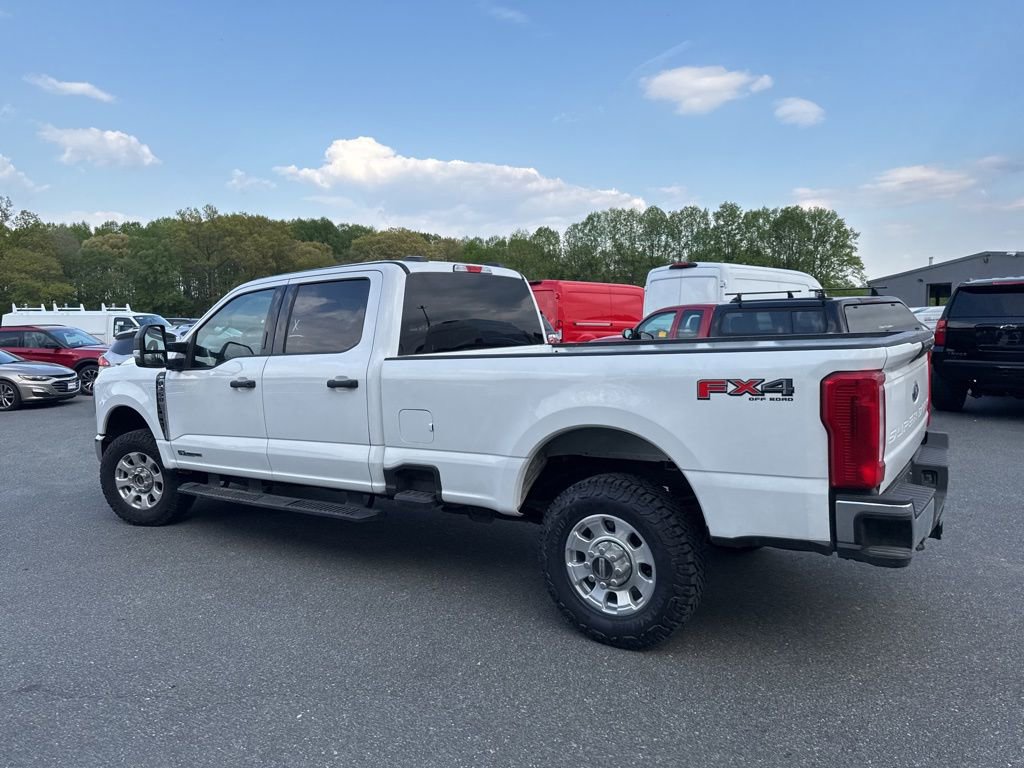 Certified 2024 Ford F350 XLT w/ FX4 Off-Road Package AWD/4WD image 4