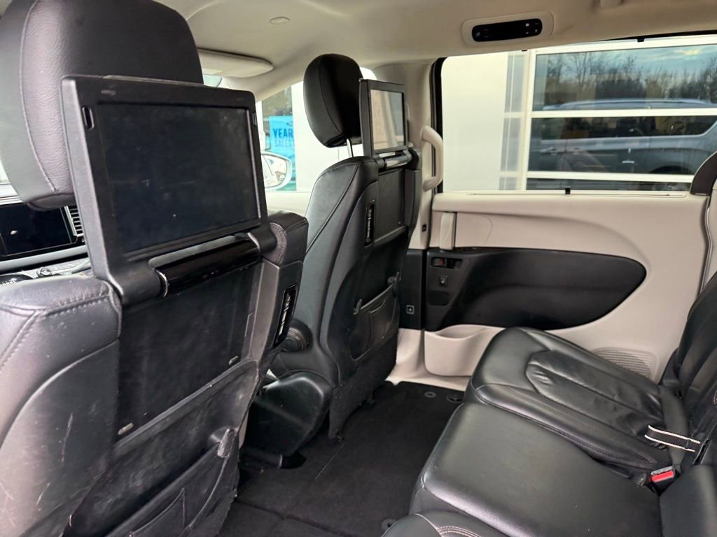 Used 2017 Chrysler Pacifica Touring-L Plus image 23