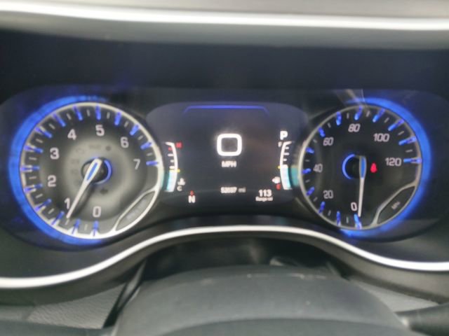 Used 2024 Chrysler Pacifica Touring-L FWD image 25