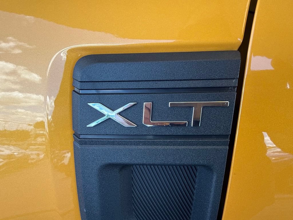 Certified 2022 Ford Maverick XLT FWD image 12