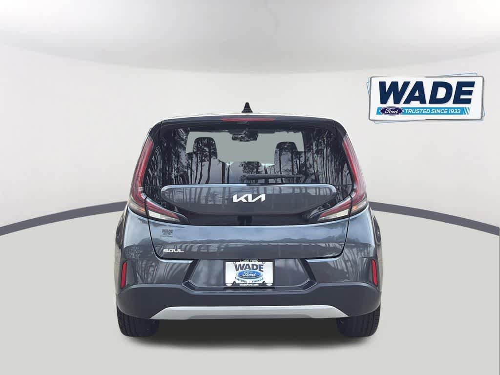 Used 2024 Kia Soul EX w/ Option Group 015 FWD image 6