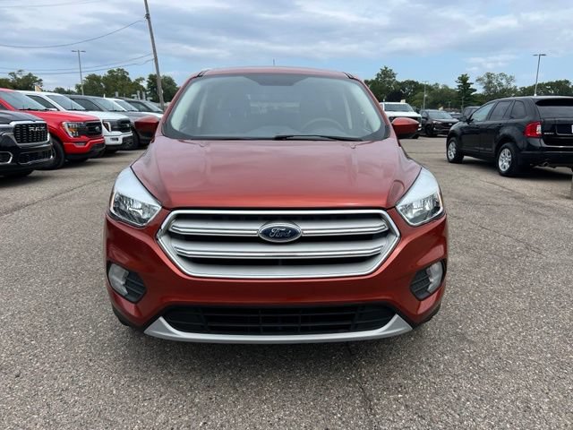 Certified 2019 Ford Escape SE FWD image 2