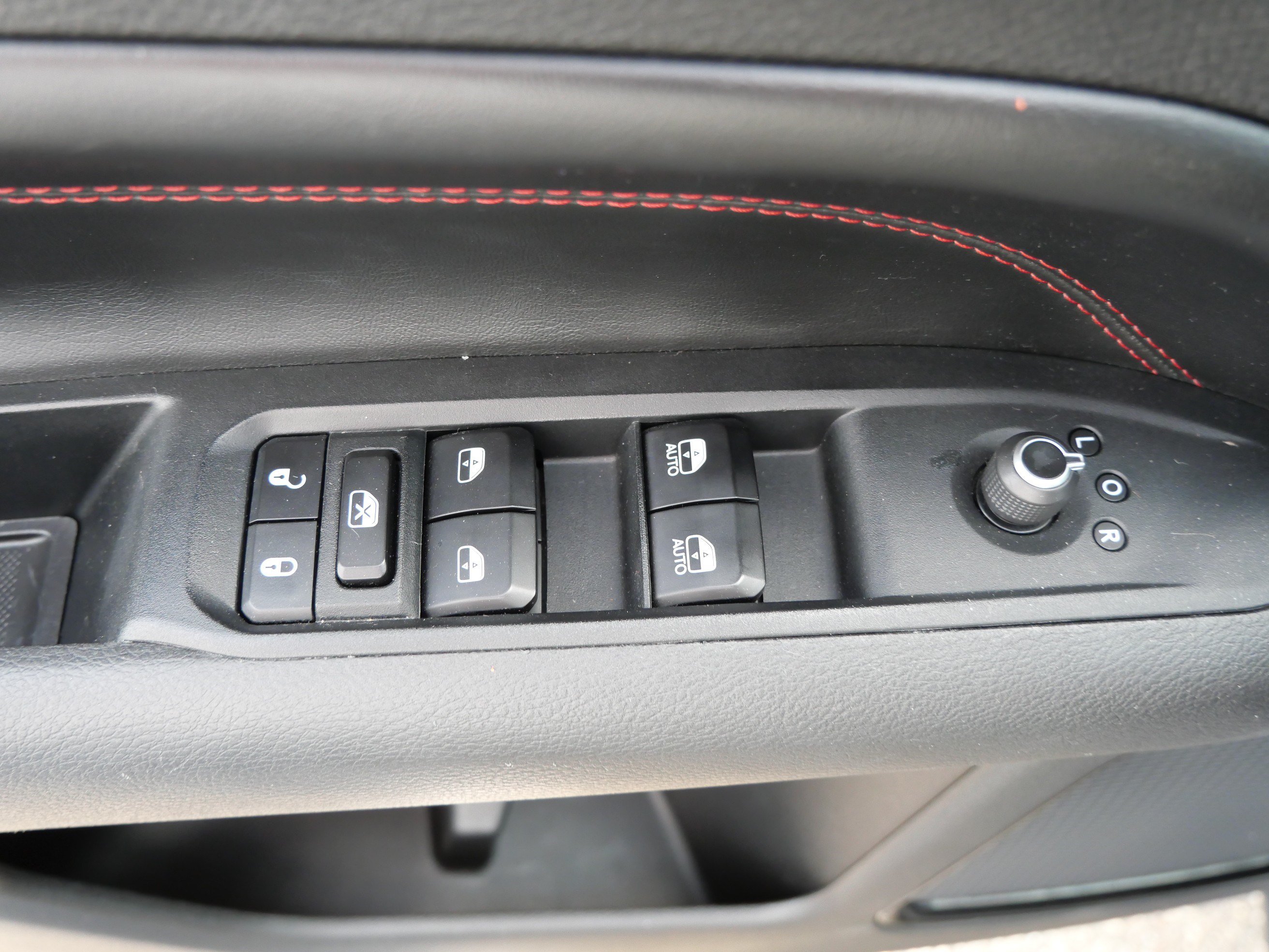 Used 2023 Jeep Compass Trailhawk AWD/4WD image 20