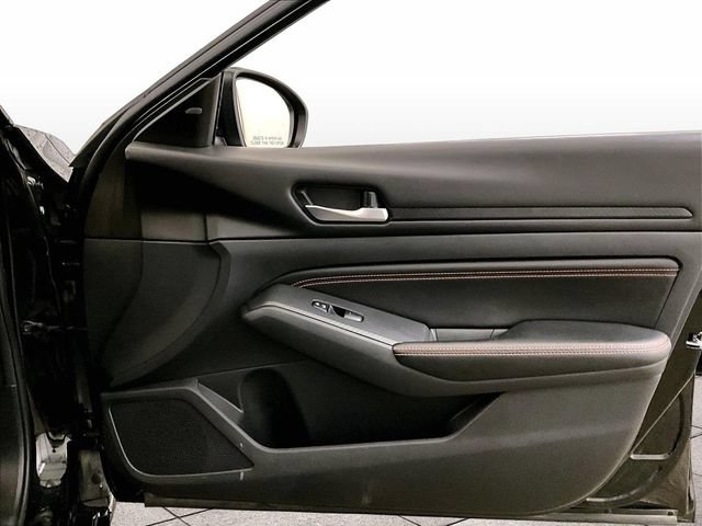 Used 2021 Nissan Altima 2.5 SR FWD image 23