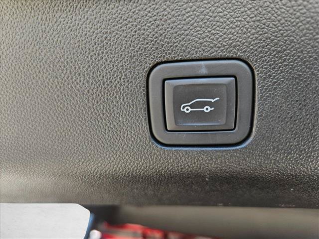 Used 2023 GMC Yukon Denali Ultimate AWD/4WD image 7