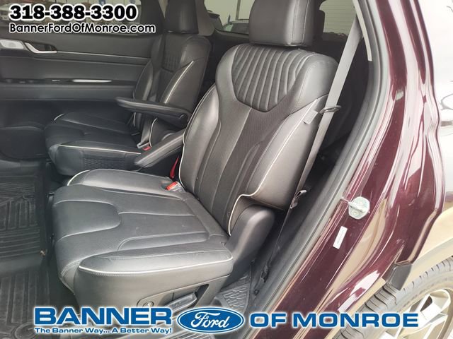 Used 2023 Hyundai Palisade Limited w/ Cargo Package image 27
