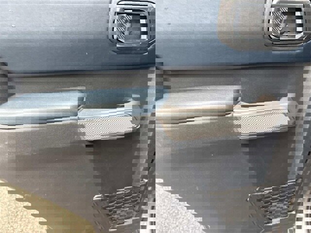 Certified 2023 Ford Bronco Outer Banks w/ Sasquatch Package image 19