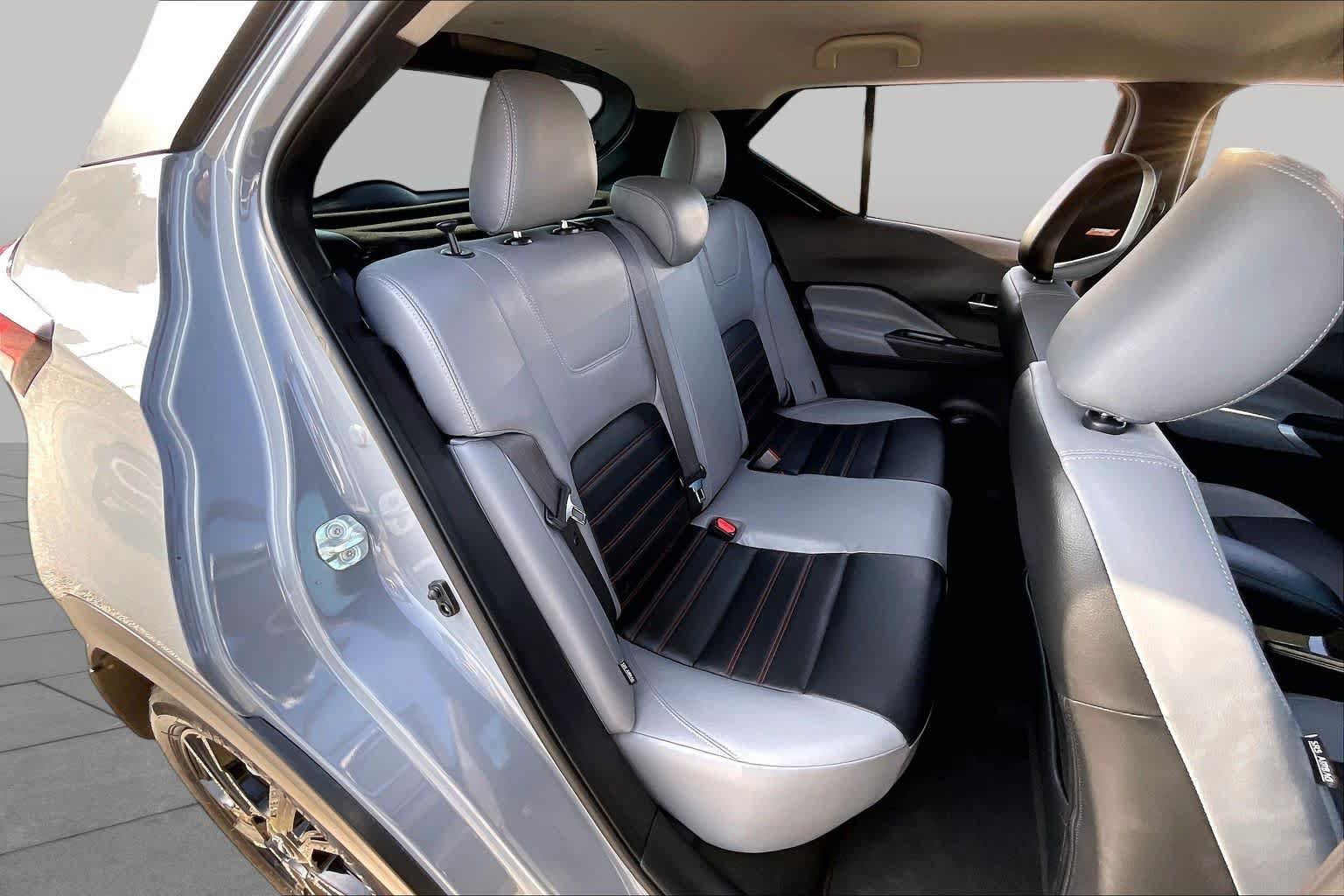 Used 2024 Nissan Kicks SR w/ SR Premium Package FWD image 17