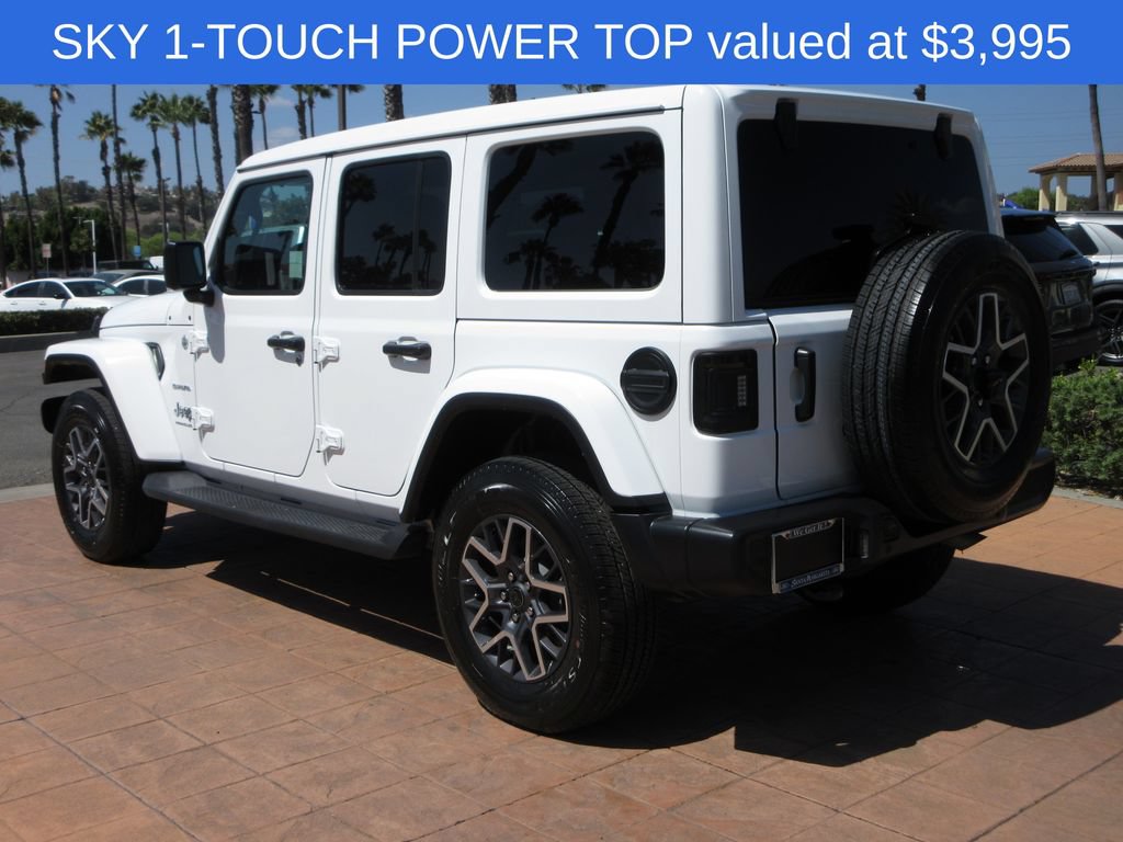 Used 2024 Jeep Wrangler Unlimited Sahara w/ Technology Group AWD/4WD image 2