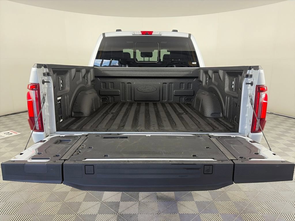 Certified 2025 Ford F150 Platinum w/ Equipment Group 702A High image 29