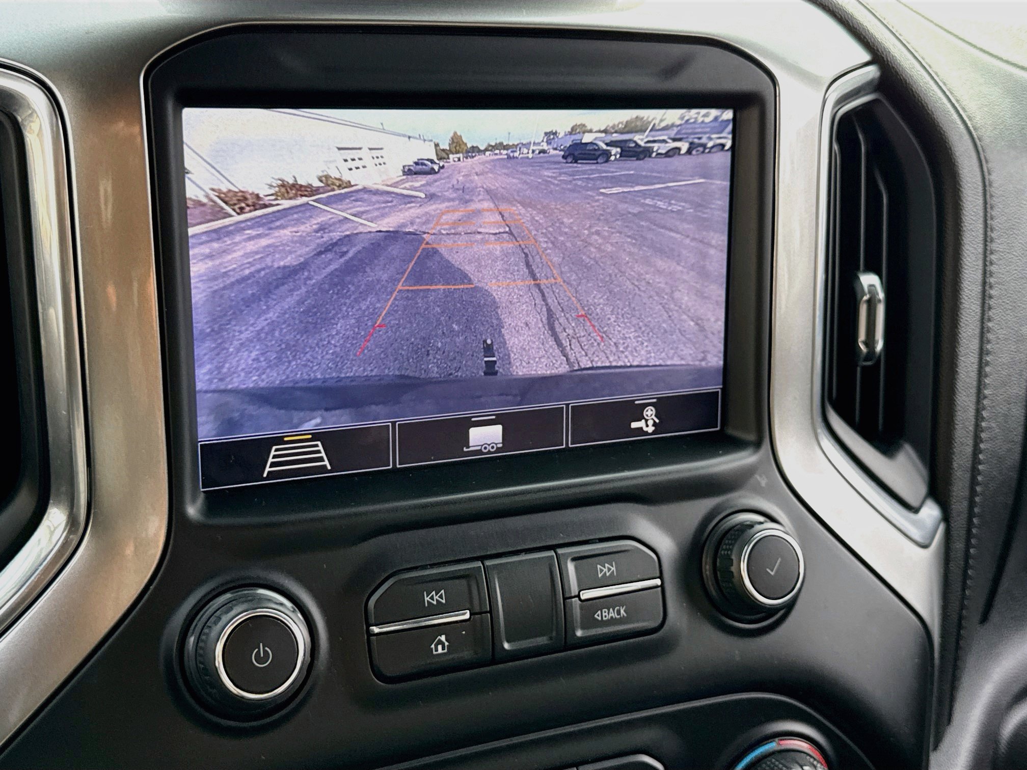 Used 2020 Chevrolet Silverado 1500 RST AWD/4WD image 18