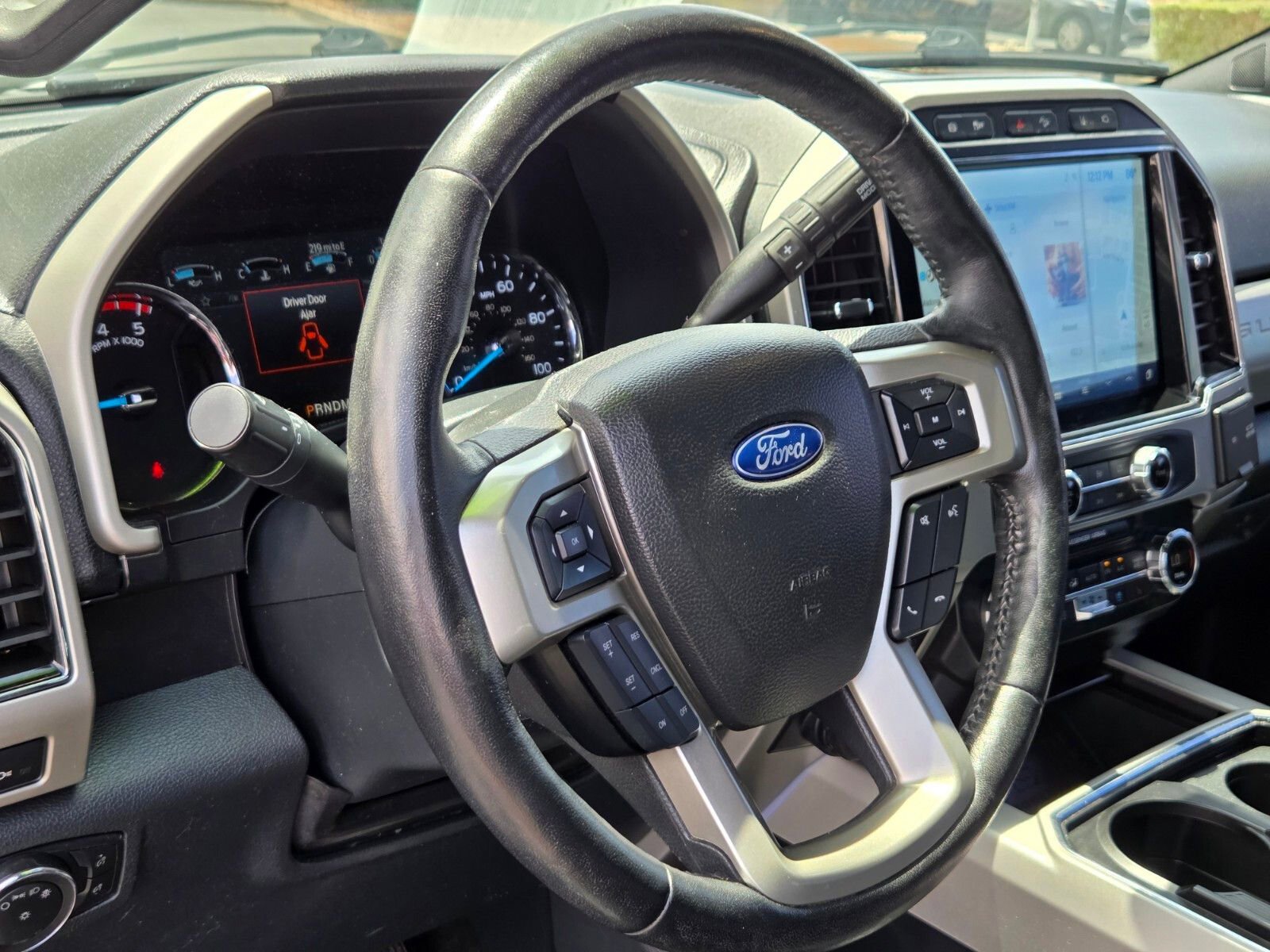 Certified 2022 Ford F250 Lariat w/ Lariat Ultimate Package AWD/4WD image 18